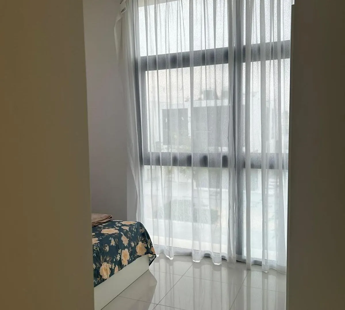 Females Only - Private Room With Work Desk And Attached Bathroom In Villa contacts